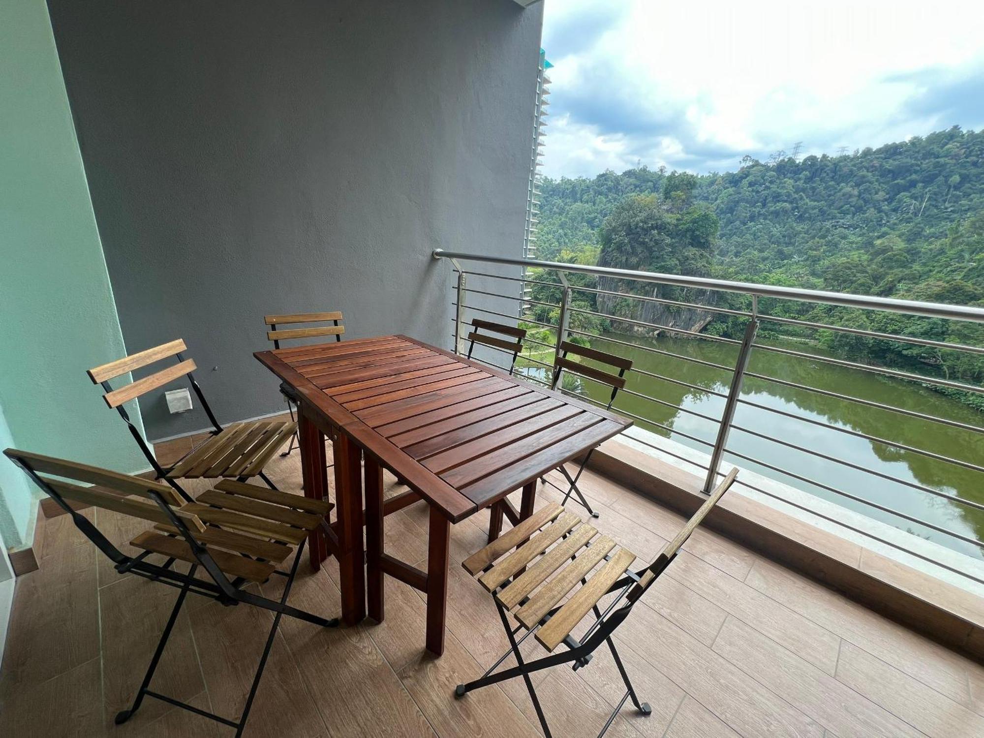Haven Lakeside With Bathtub 9pax Pangsapuri